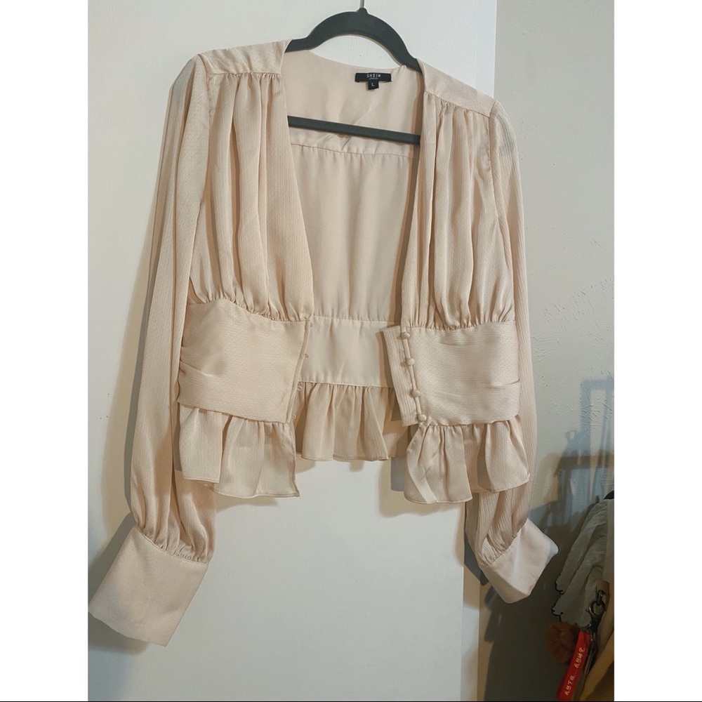 SHEIN champagne long sleeve top 🥂
